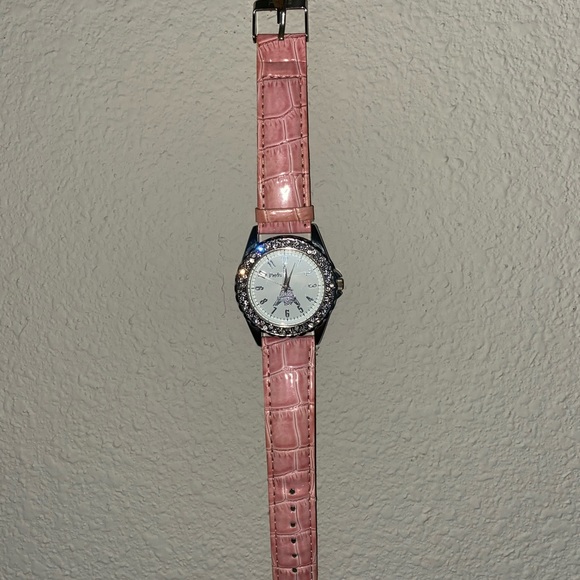 Paris Watch - Picture 3 of 4